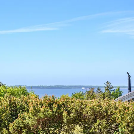 Beautiful In With House Sea View Holiday home